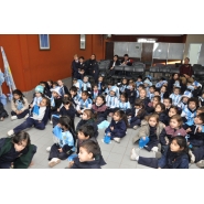 Festejos por el Día de la Bandera con los niños de Jardín